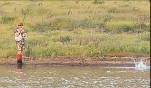 VIDEO: Snowy mountains trout action